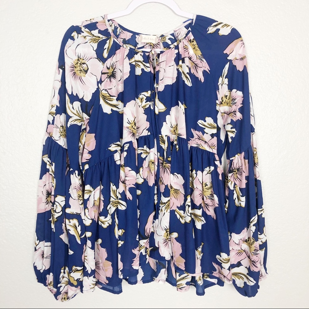 Floral Blouse with Bell Sleeve L